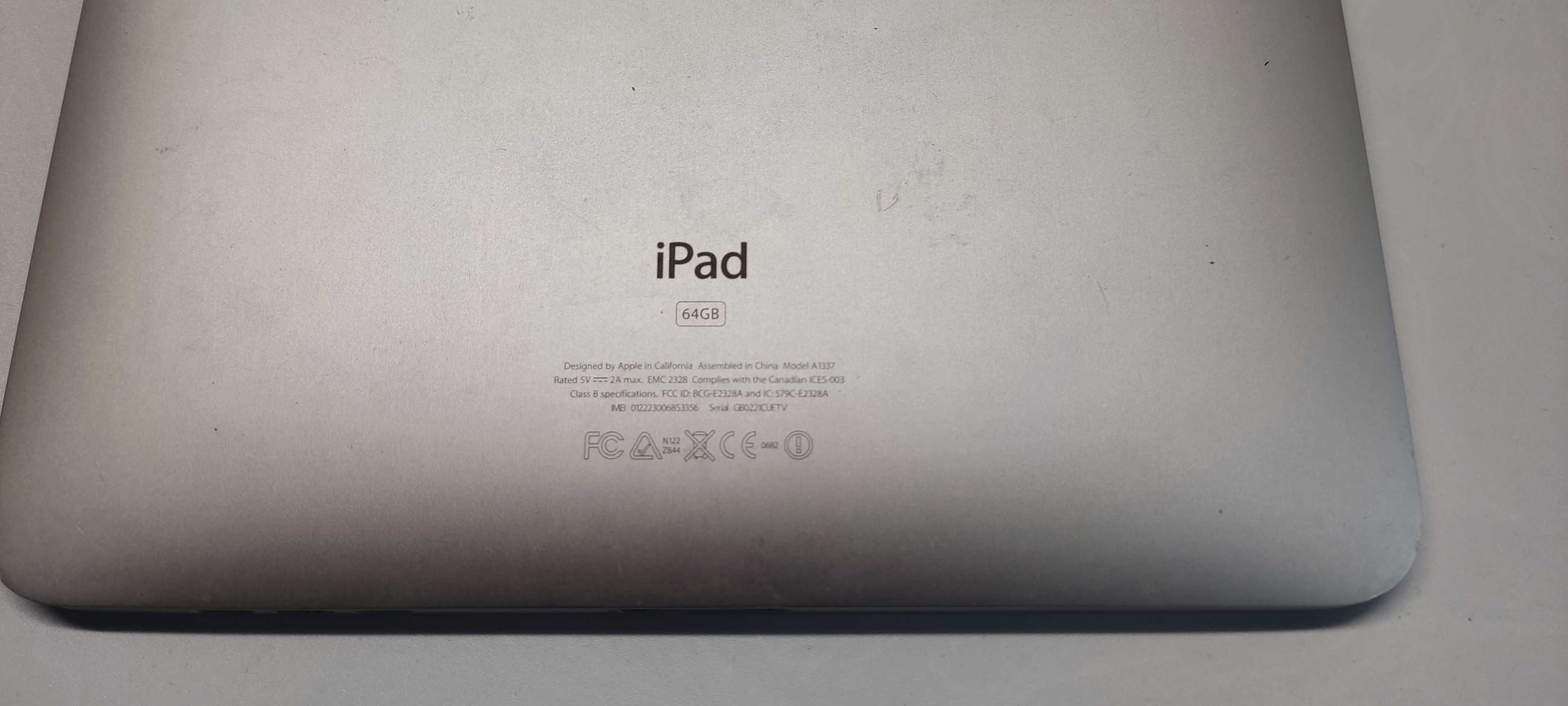 Dwa iPady, uszkodzone