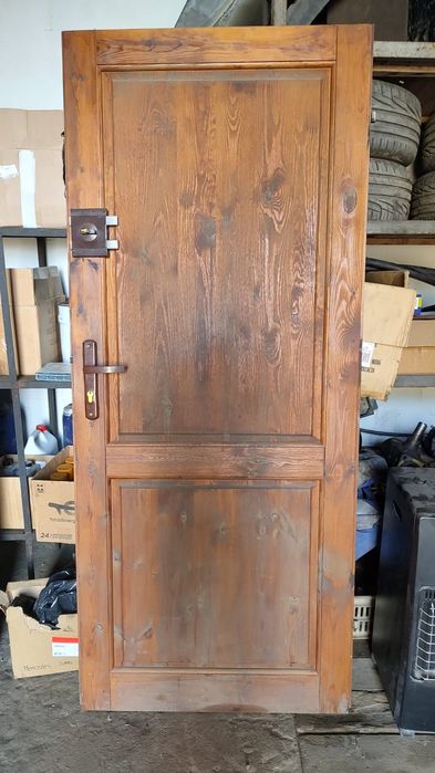 Drzwi wewnętrzne sosnowe 80cm