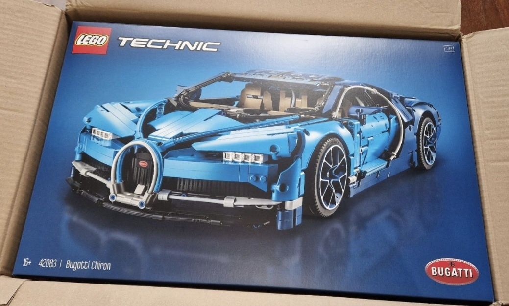 Lego Technic 42083 Bugatti Chiron. Novo.
