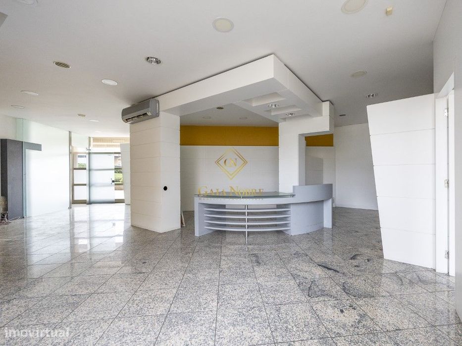 Loja em Seixezelo (EN1)