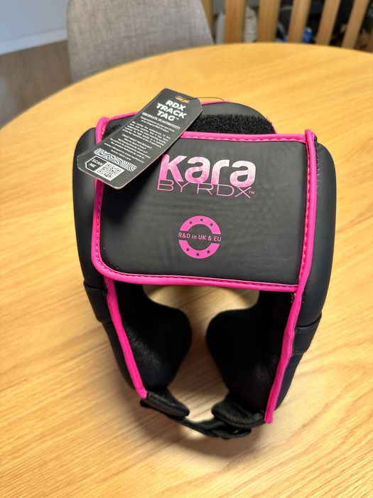 Capacete de boxe RDX Kara – Novo, com etiqueta