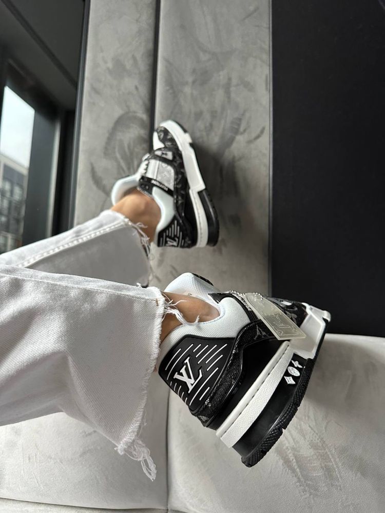 Buty sneakersy Louis Vuitton trainers black white