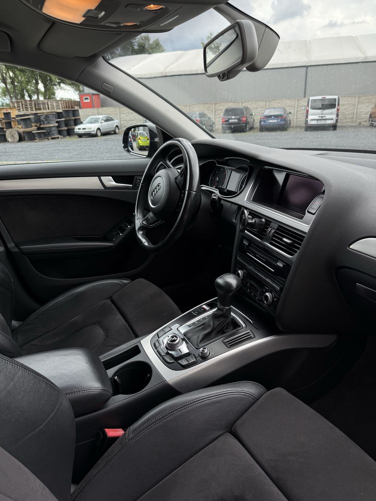 Audi A4 B8 2012 - Navi - Skóra / Alcantara / Automat / Grzane fotele