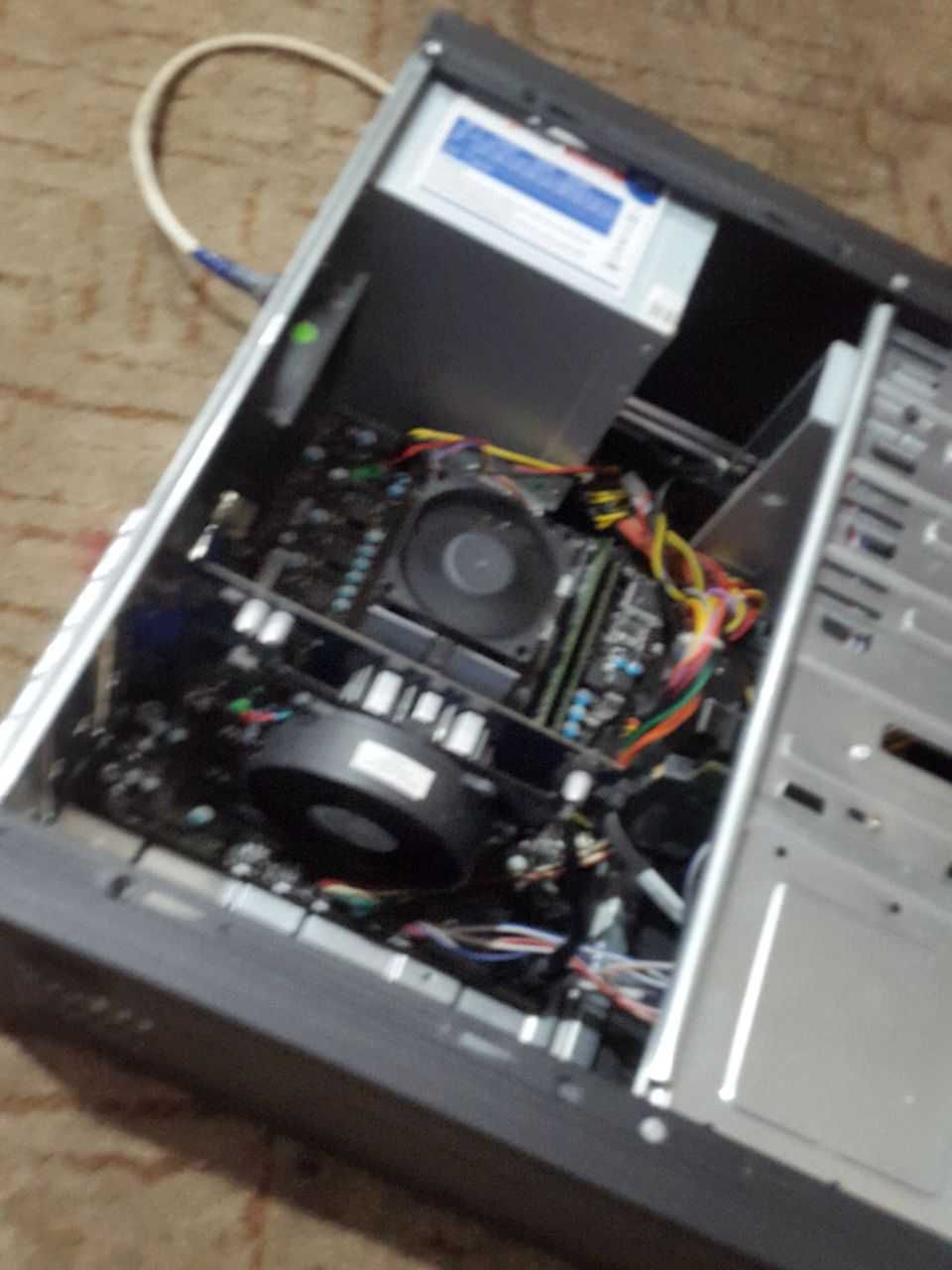 GPU 2gb amd 3400 2.6Ghz DDR3 8 gb