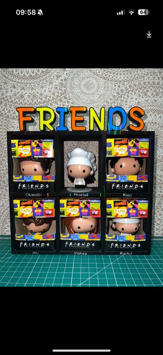 Стійка для ваших улюблених фігурок Friends