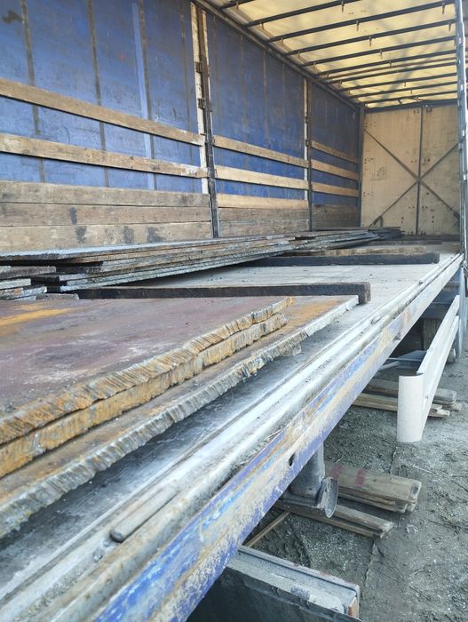 Продам лист 20 мм товщина,