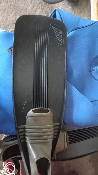 Material de mergulho e pesca