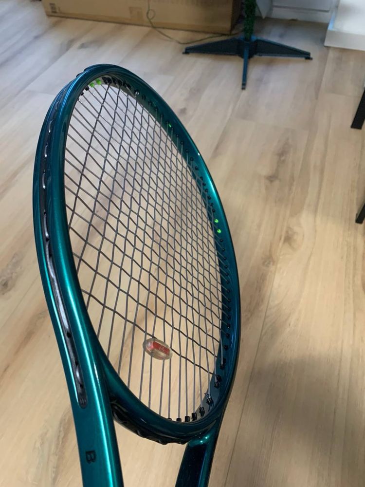 Тенісна ракетка Wilson blade V9 Pro Stock 18x20 2024 року