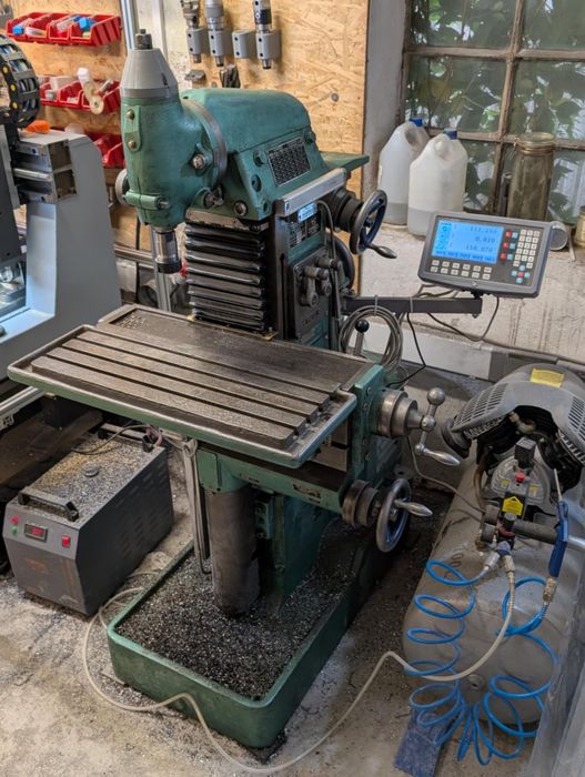 Frezarka do metalu odczyty tokarka wiertarka piła taśmowa  szlifierka