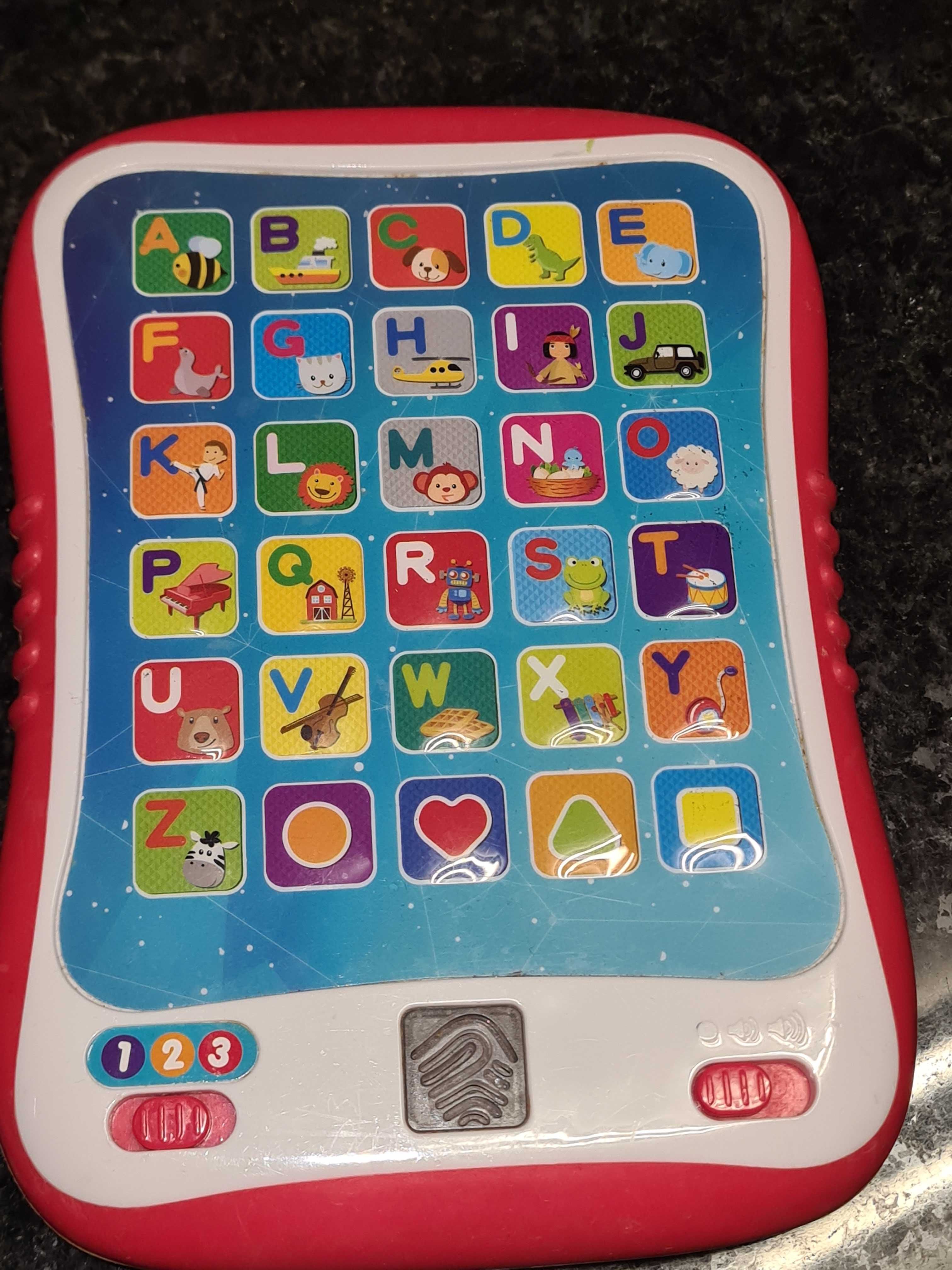 Tablet bebé letras e sons
