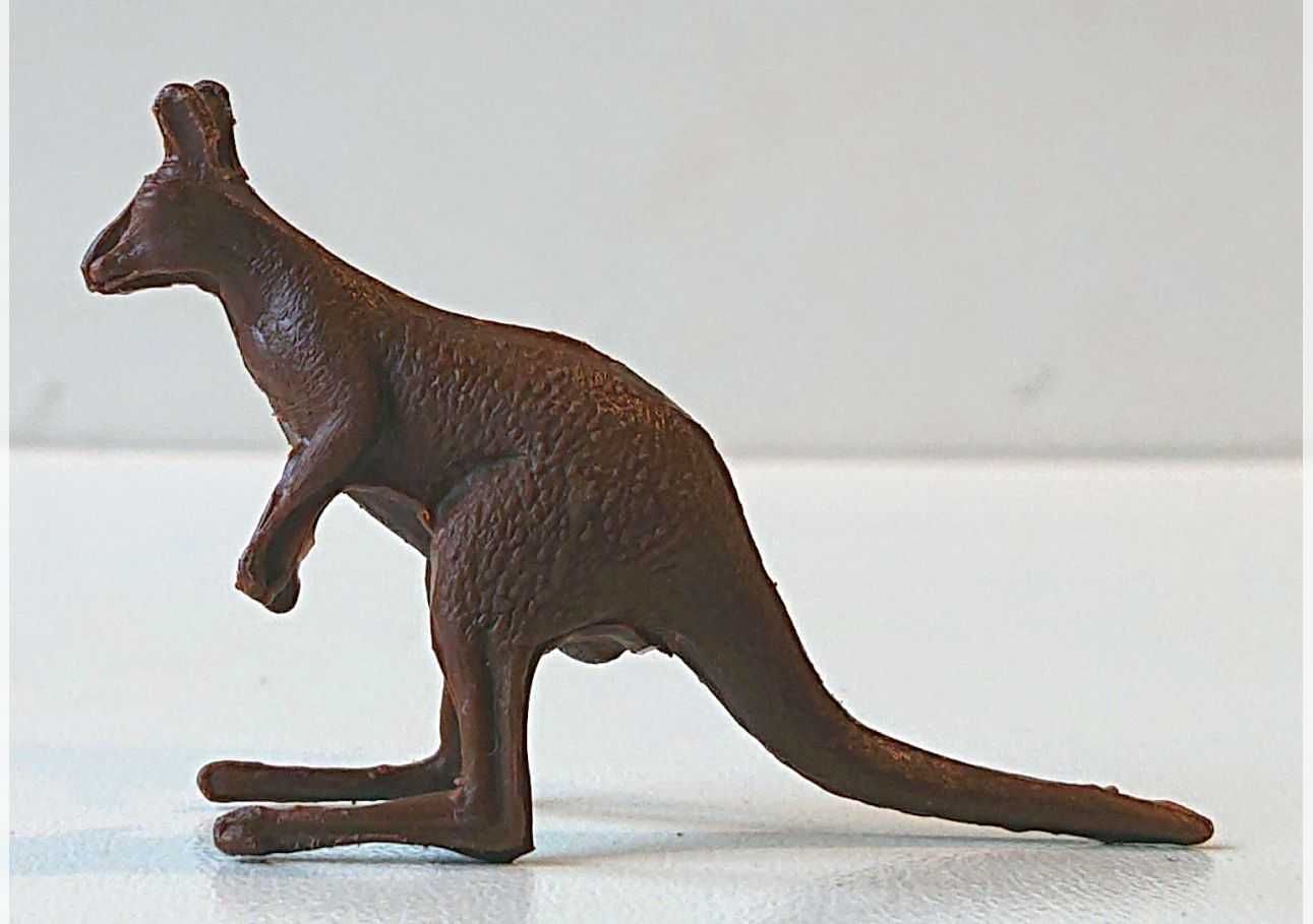 Kangur - plastikowe zwierzątko z lat 70-tych - PRL