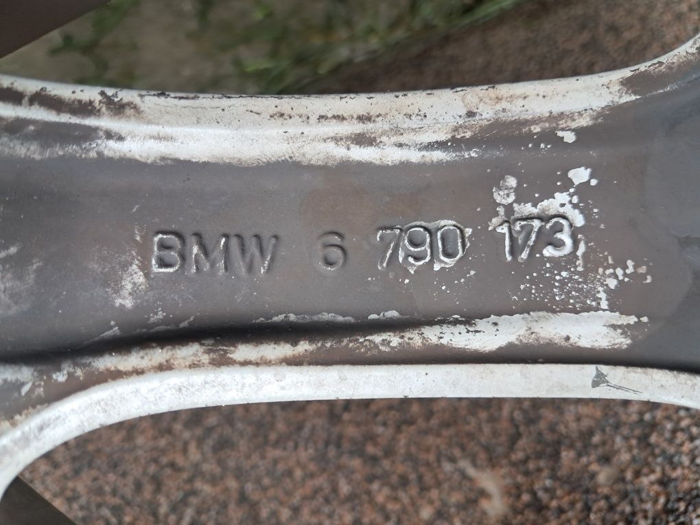 Koła / felgi - BMW 5 / 6 ( F11, F06 ) - 18 cali-245/45 Nokian -cena=4