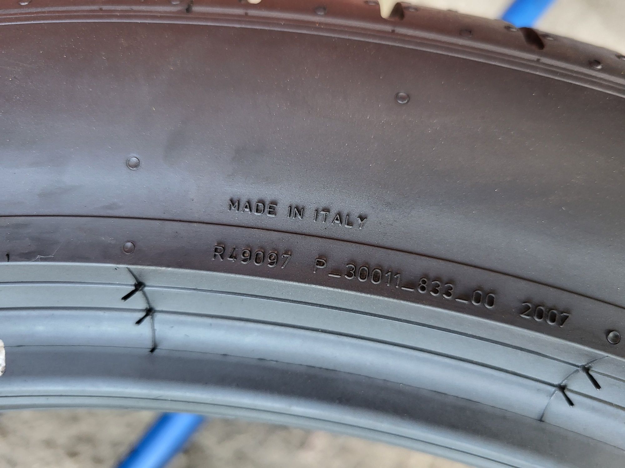 265/40/22 R22 Pirelli PZERO PZ4 JLR 2шт ціна за 1шт шини