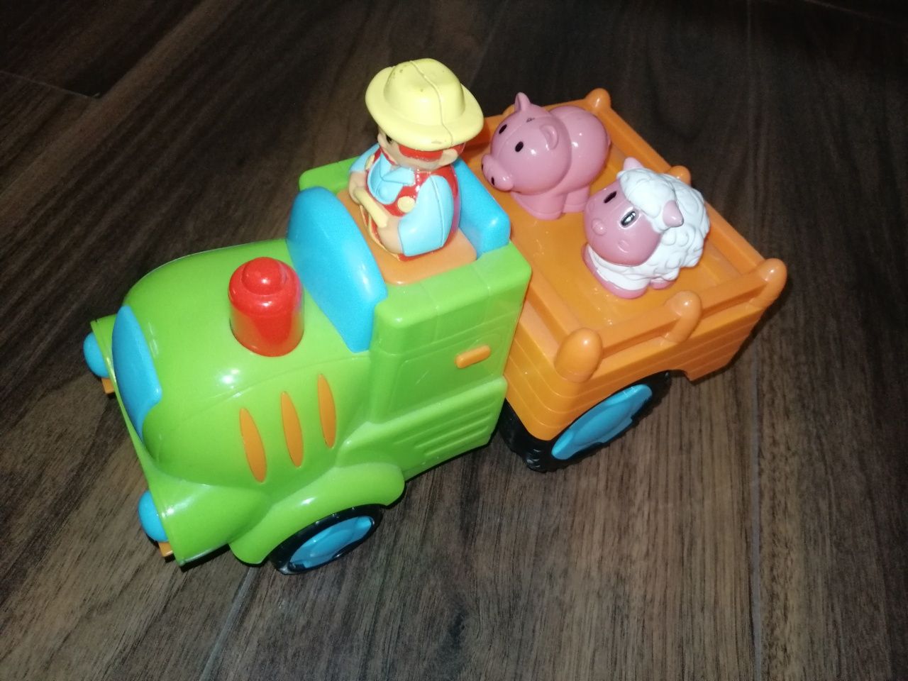 Traktor z przyczepką, autko, koparka, gitara