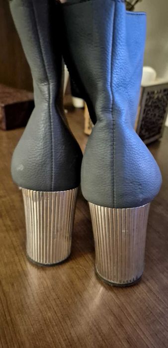 Efektowne botki zimowe 41