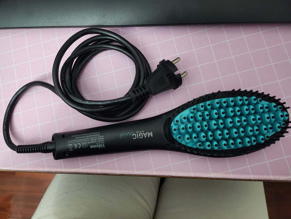 Alisador de cabelo (escova)