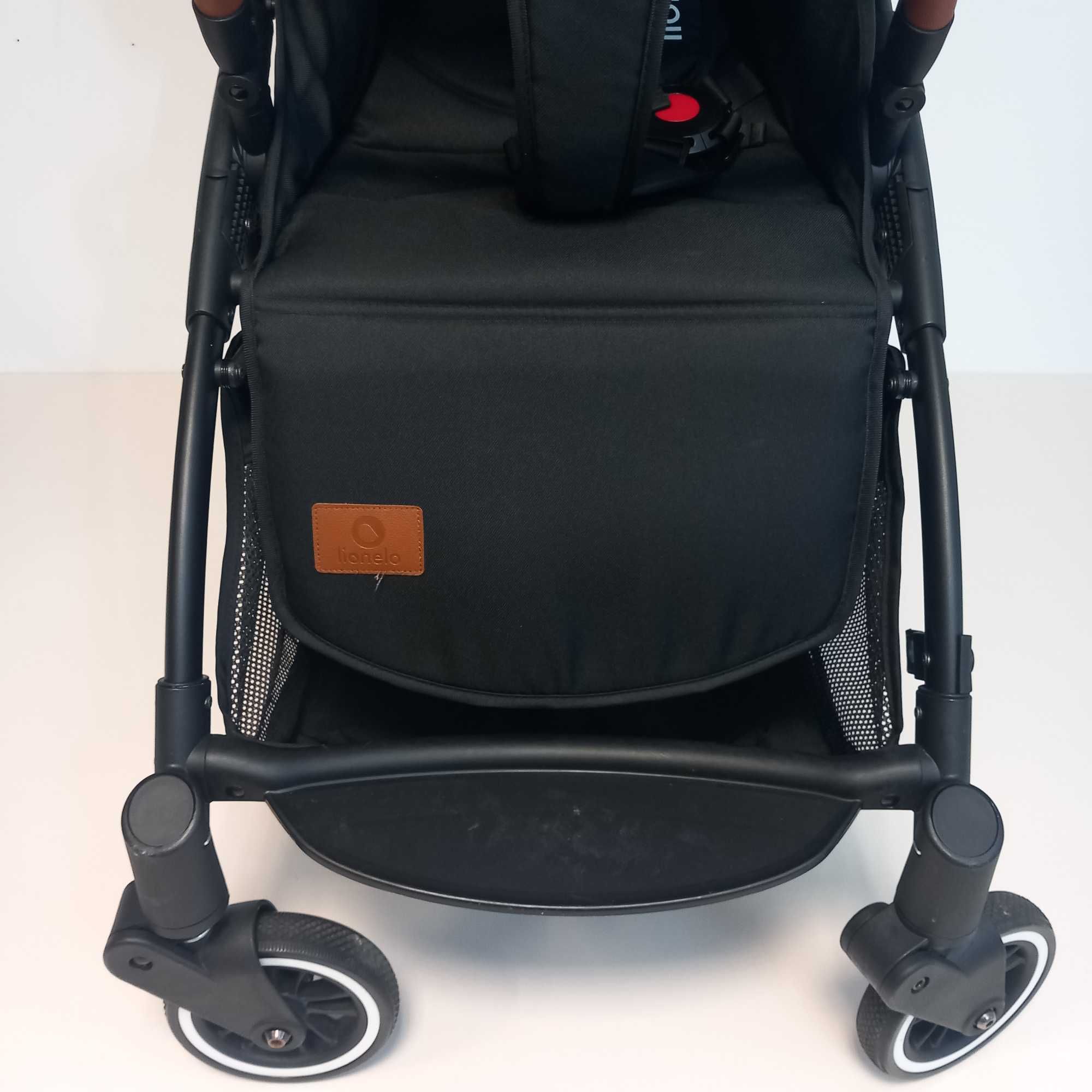 Lionelo Julie One Black Wózek spacerowy spacerówka czarny B235 A