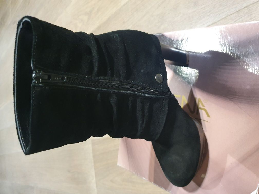 Buty botki czarne włoskie wysokie na obcasie rozm.39