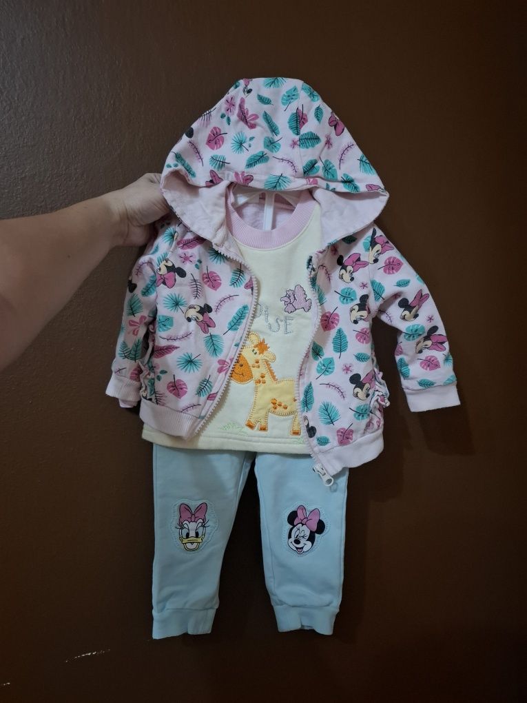 Komplet spodnie + dwie bluzy 68- 74