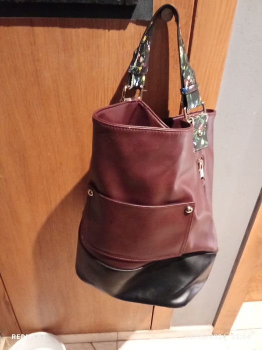 Mala senhora em excelente estado