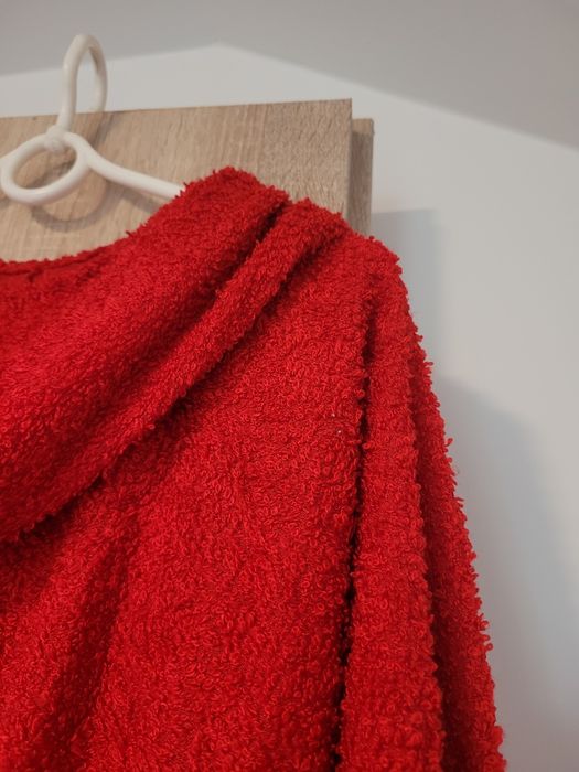 Czerwona sukienka z długim rękawem M/L