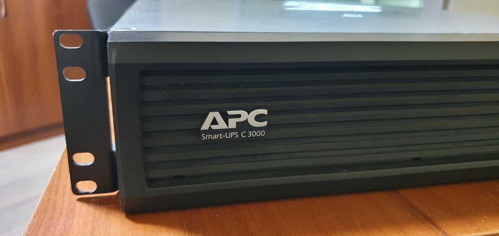 ИБП APC Smart-UPS 3000VA (SMC3000RMI2U)