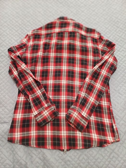 Camisa com fecho FSBN