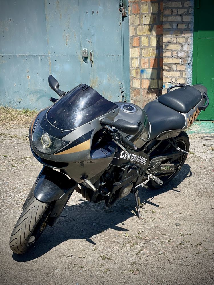 Продам Kawasaki Ninja zx6r 1998