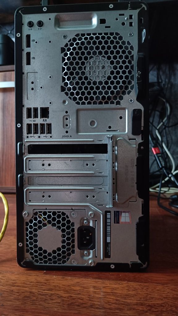 HP ProDesk 600 G3 MT i7-7700 Win10