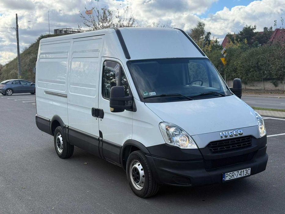Iveco Daily L2H2 35S15 2014r 2.3 HAK 3.5T ŁADOWNOŚĆ - 1199 KG!!