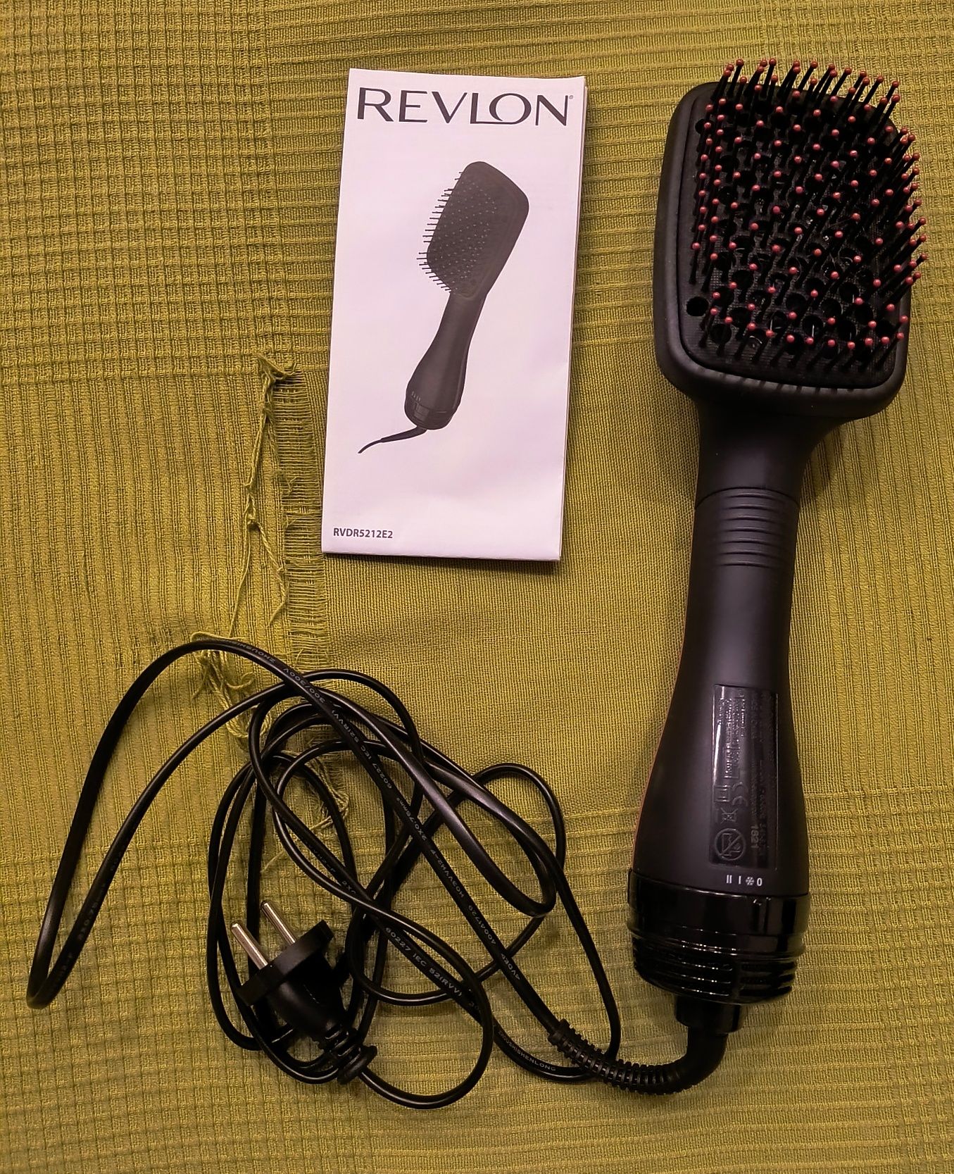 Suszarka i szczotka 2 w 1 Revlon Pro Collection RVDR5212