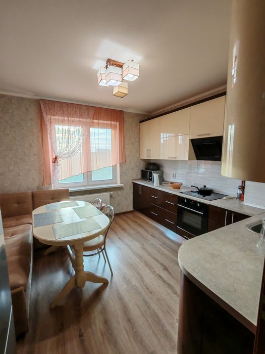 Оренда 2 кв ЖК The Lakes, Ясинуватський пров. 11, м. Деміївська