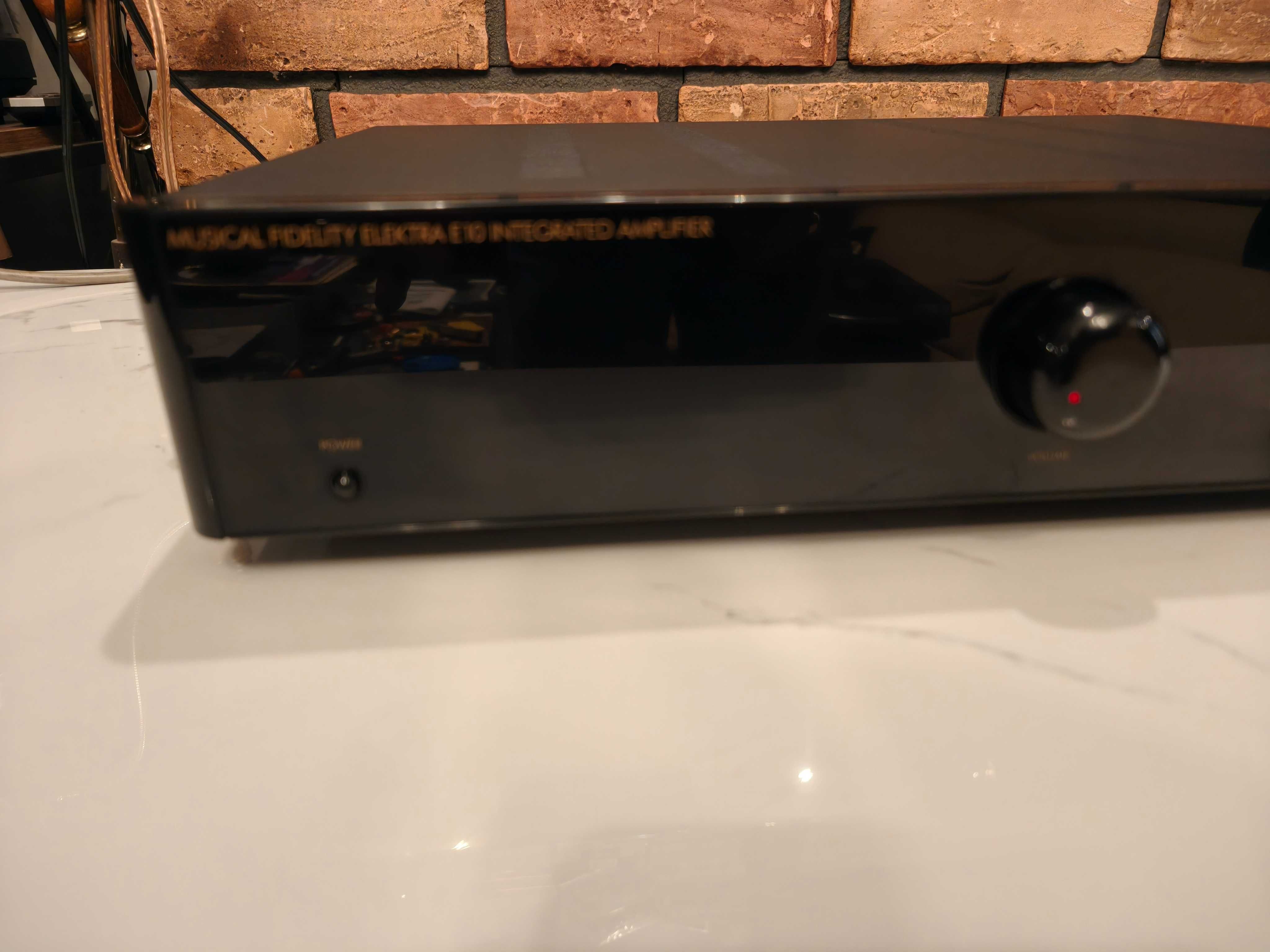 MUSICAL FIDELITY ELECTRA E10 ! Znakomity wzmacniacz
