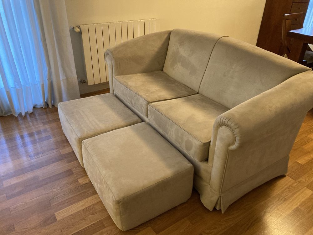 Sofá-cama de camurça