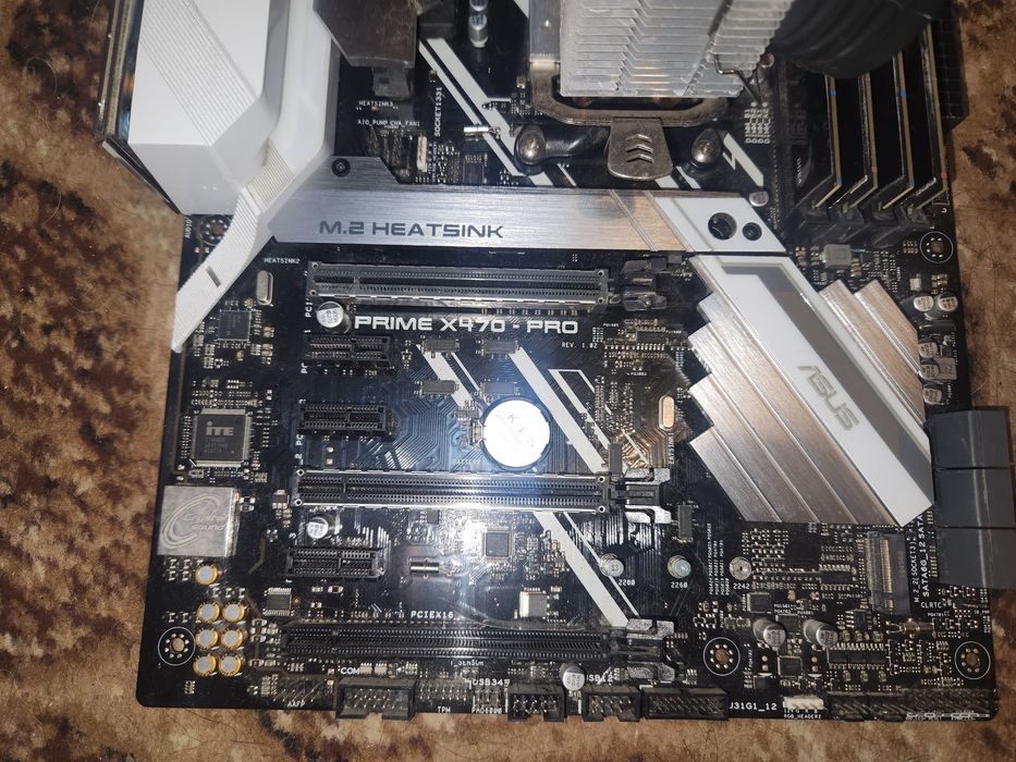 Комплект: R7 5700x, asus x470 pro prime, 32 gb ddr4 (3000 Mts)