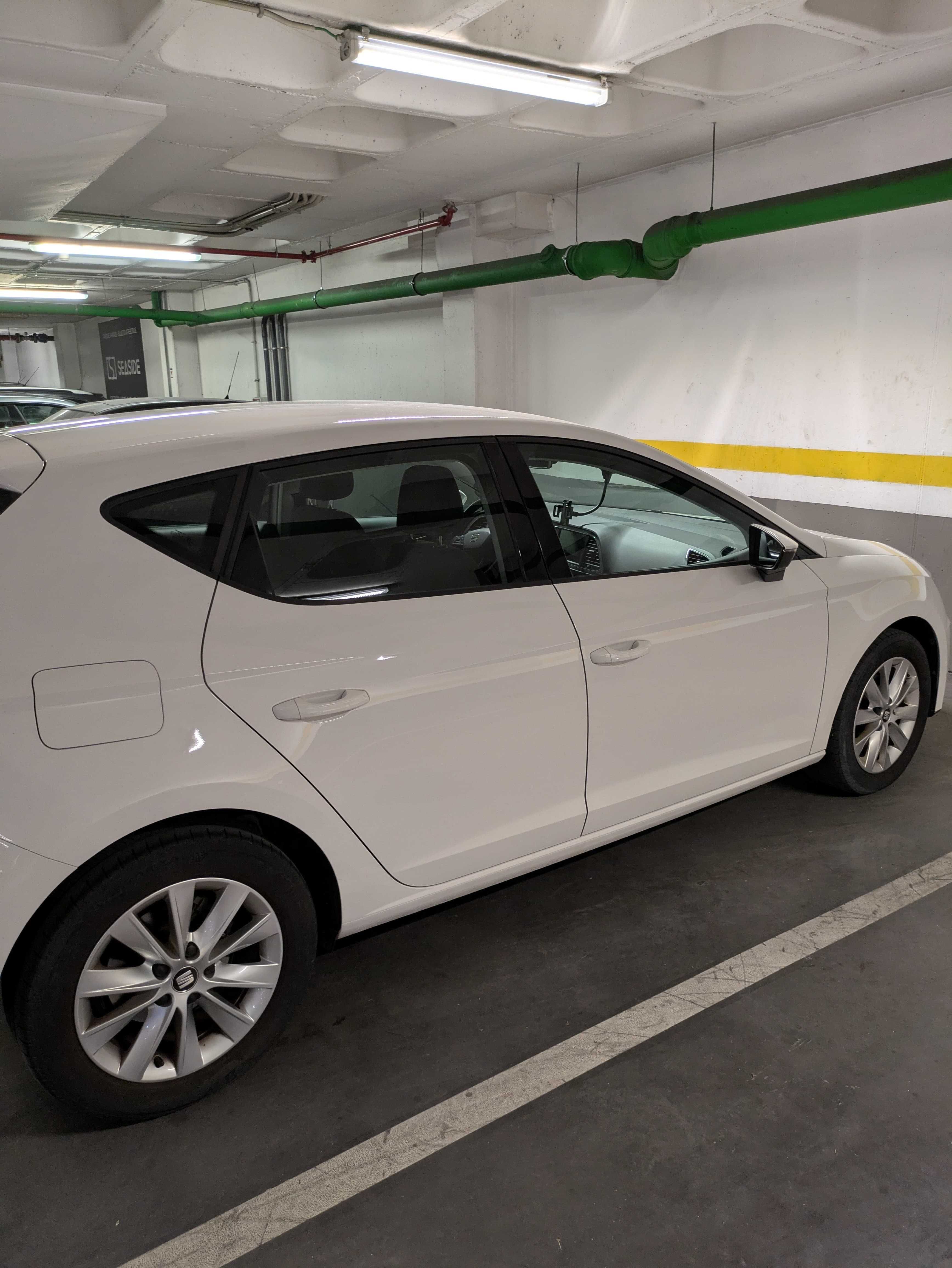 Seat Leon 1.0 Eco TSI Style de 2020 a Gasolina - 21 000 km