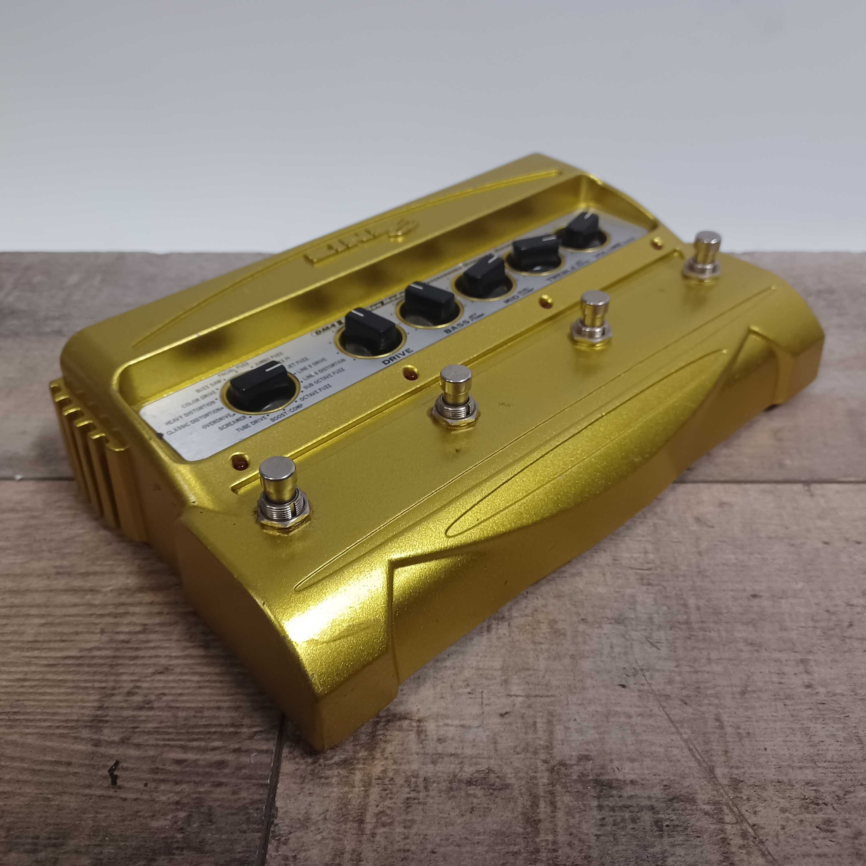 Line 6 DM4 multiefekt procesor gitarowy