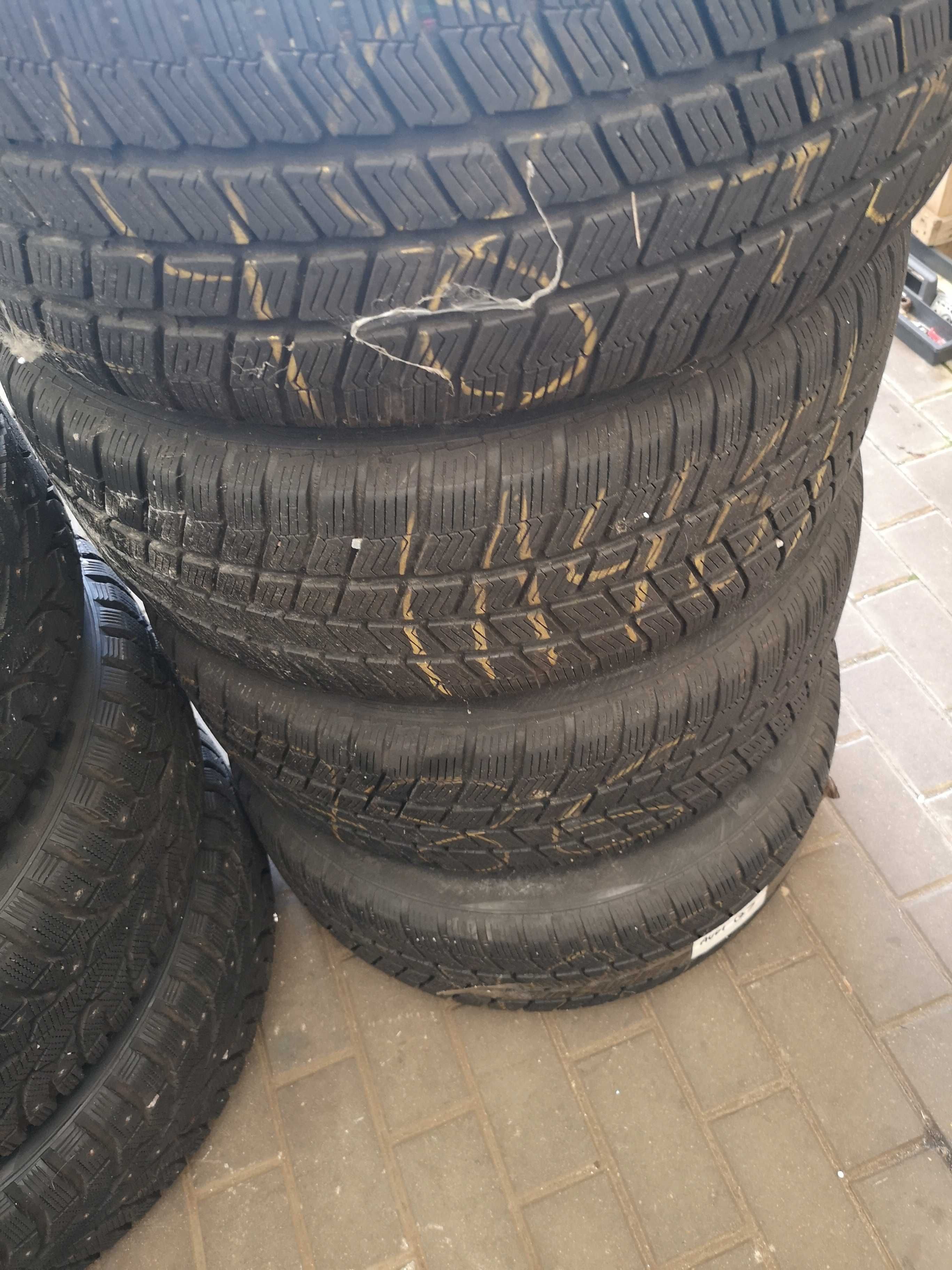 Audi Q5 felgi alumionowe z oponami BARUM Polaris 3 - 235/55/17