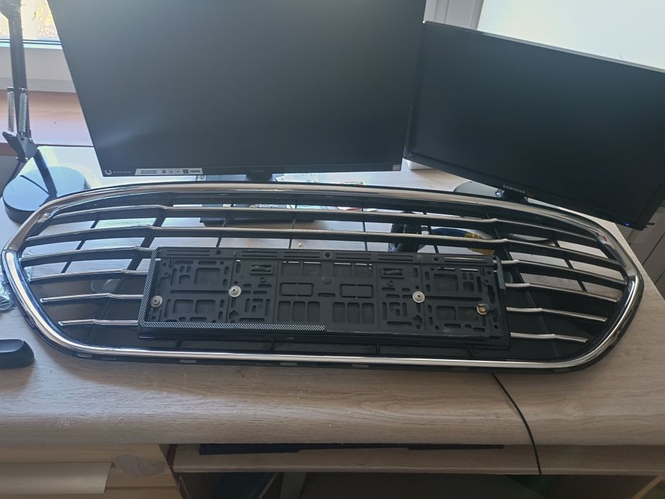 Atrapa grill kratka l zderzaka przedniego Ford Mondeo MK4