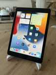 iPad 6 gen 9.7” 32GB