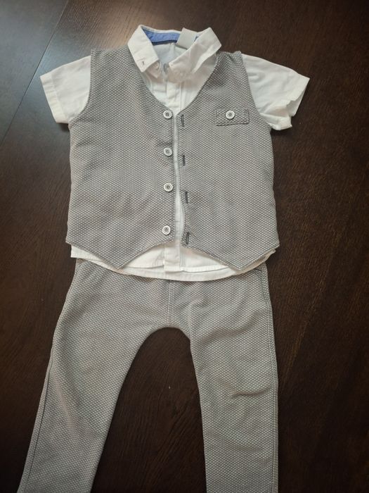 Elegancki komplet kamizelka spodnie.