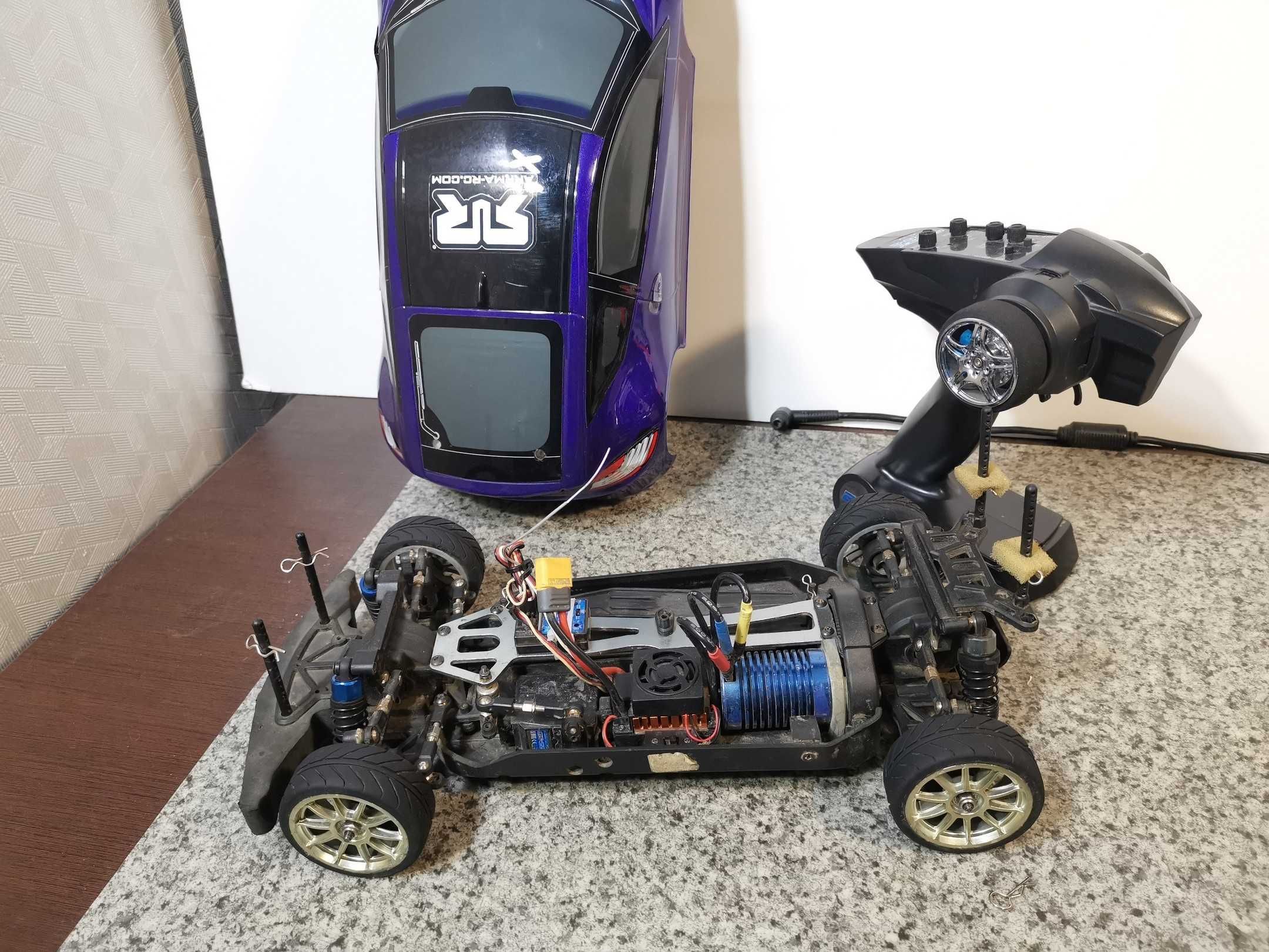RC машинка дрифт Maverick Strada TC Brushless 1/10 дріфт шосе
