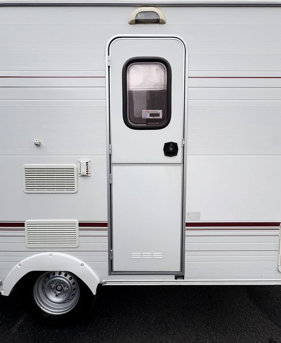 Кемпер будинок на колесах причіп дача караван Lunar хата на колесах