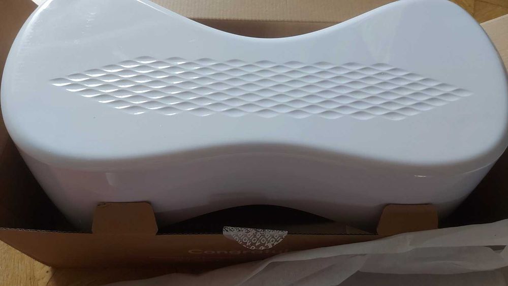 Стільчик для унітазу TUSHY Ottoman Go