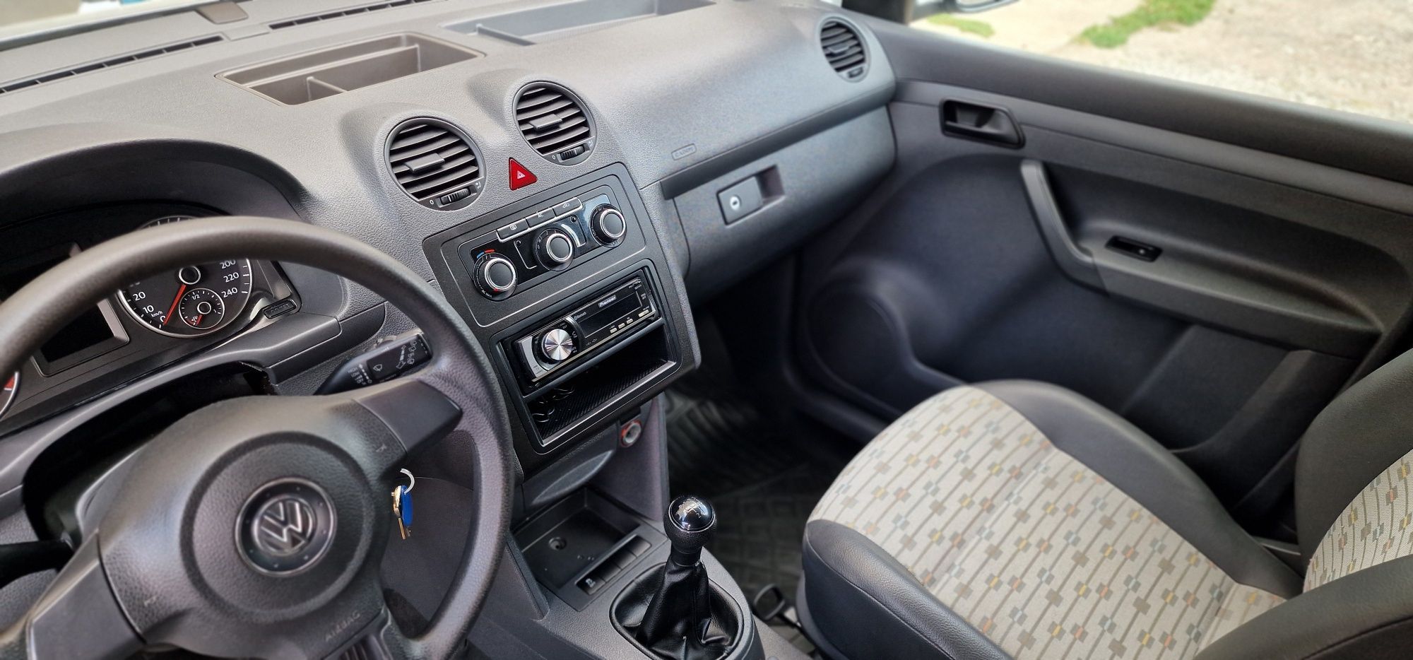 Volkswagen Caddy 1.6TDI Furgon, czujniki parkowania, tempomat