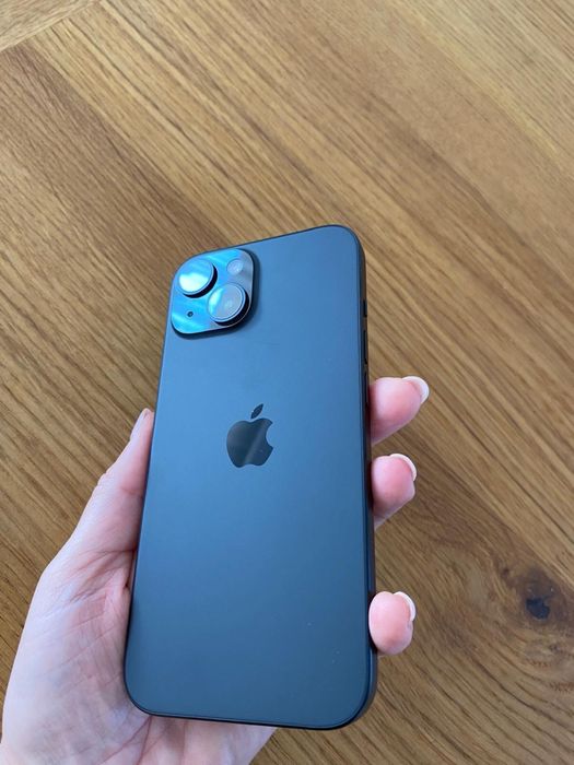 iPhone 15 128 GB w kolorze czarnym
