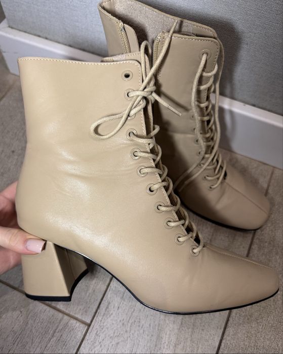 Черевики Zara ( бежові )