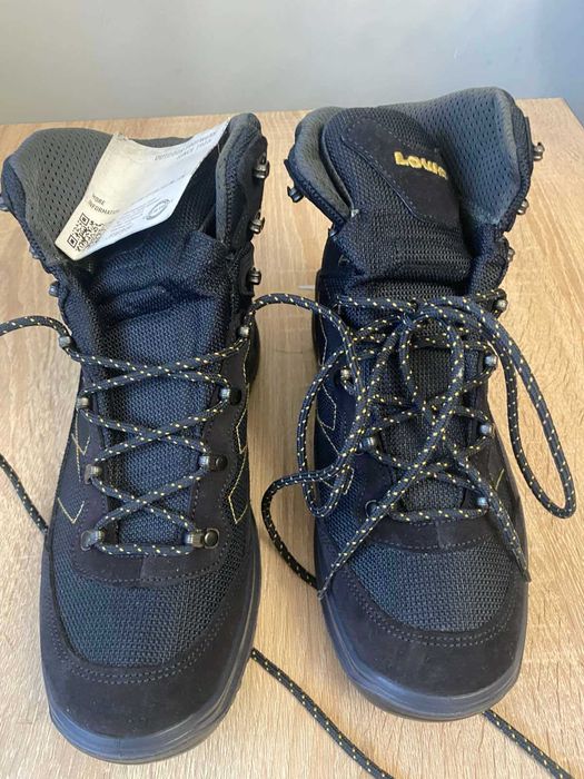 НОВІ черевики Lowa