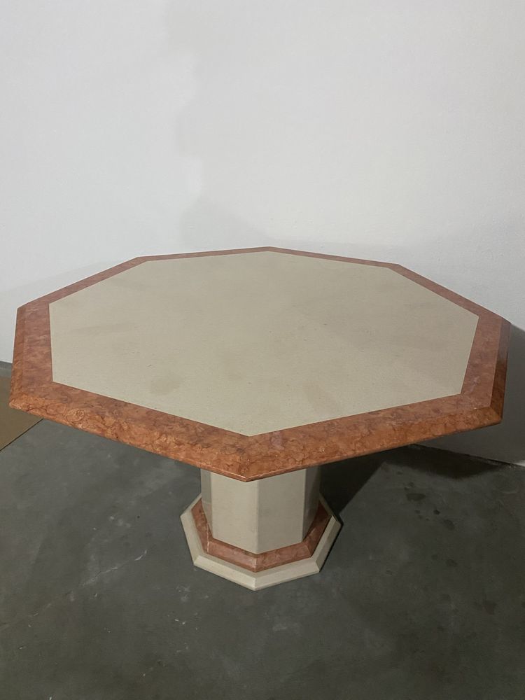 Mesa de jantar em pedra