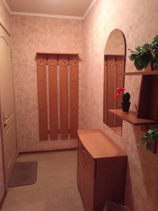 Сдам 1-кв на пр А.Поля 9000